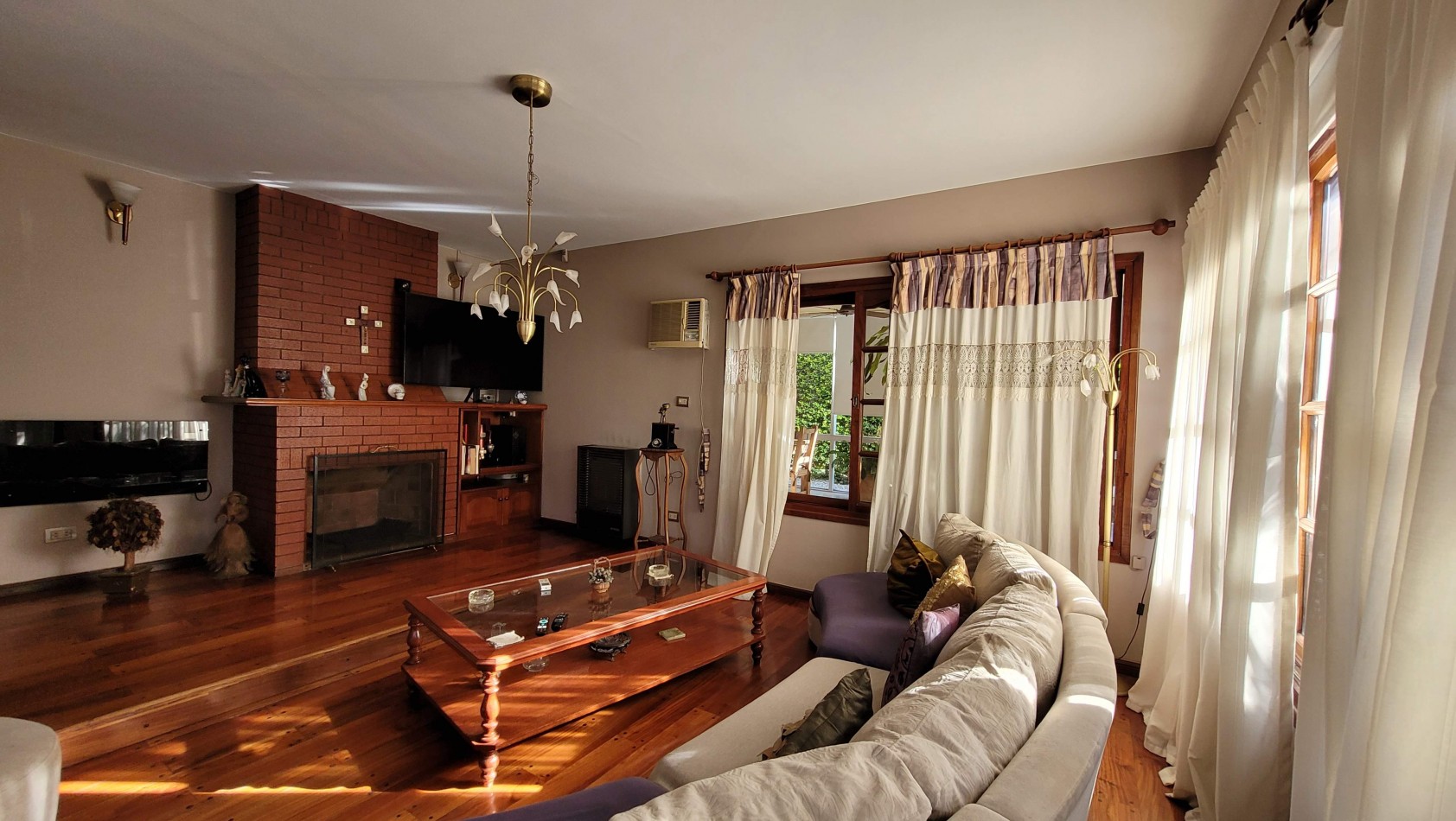 Casa a la venta en Country Las Lajas