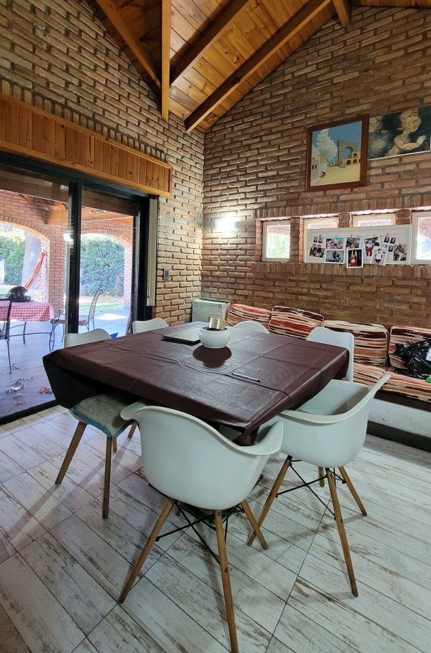 Casa a la venta en Country Las Lajas!