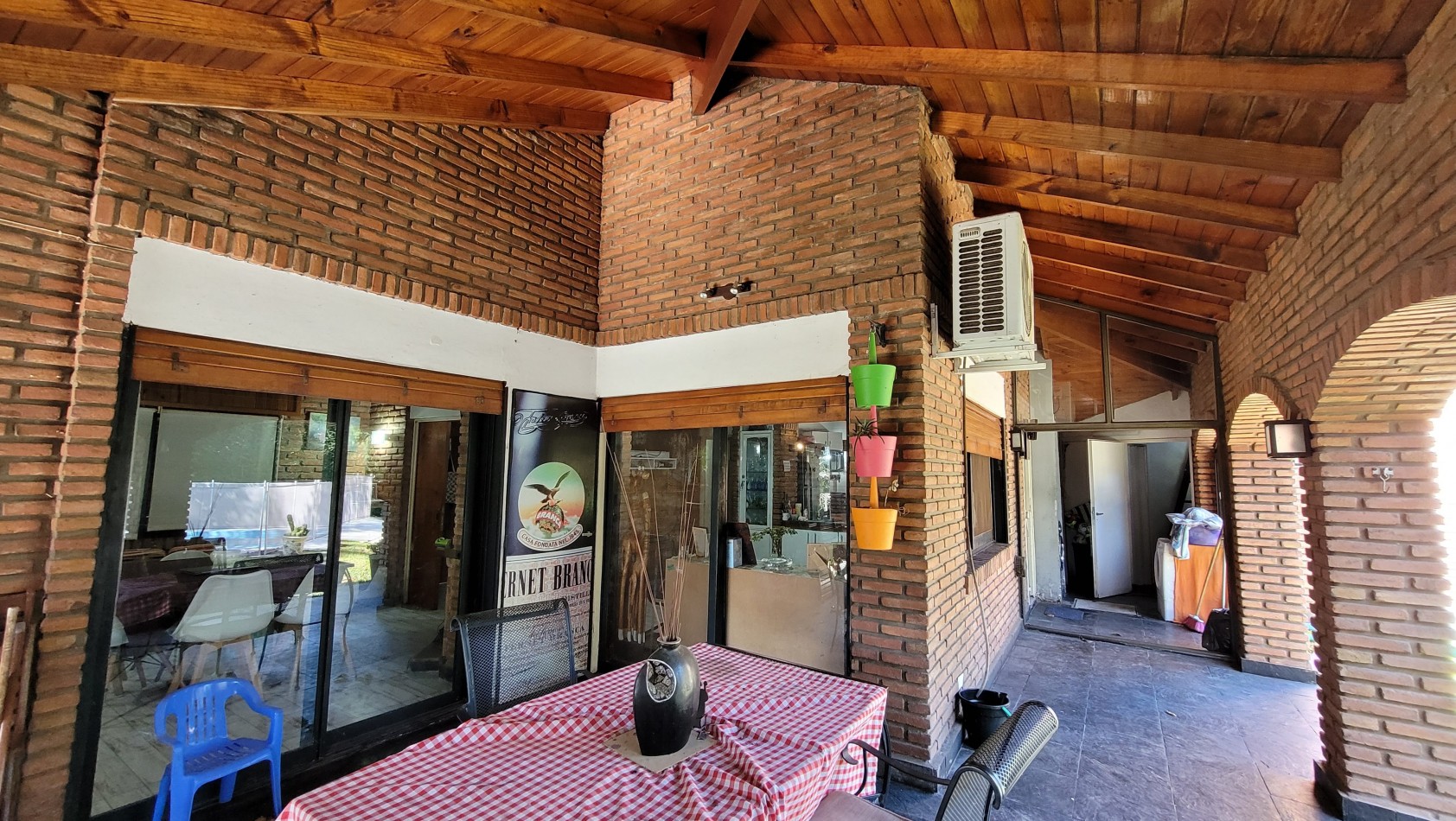 Casa a la venta en Country Las Lajas!