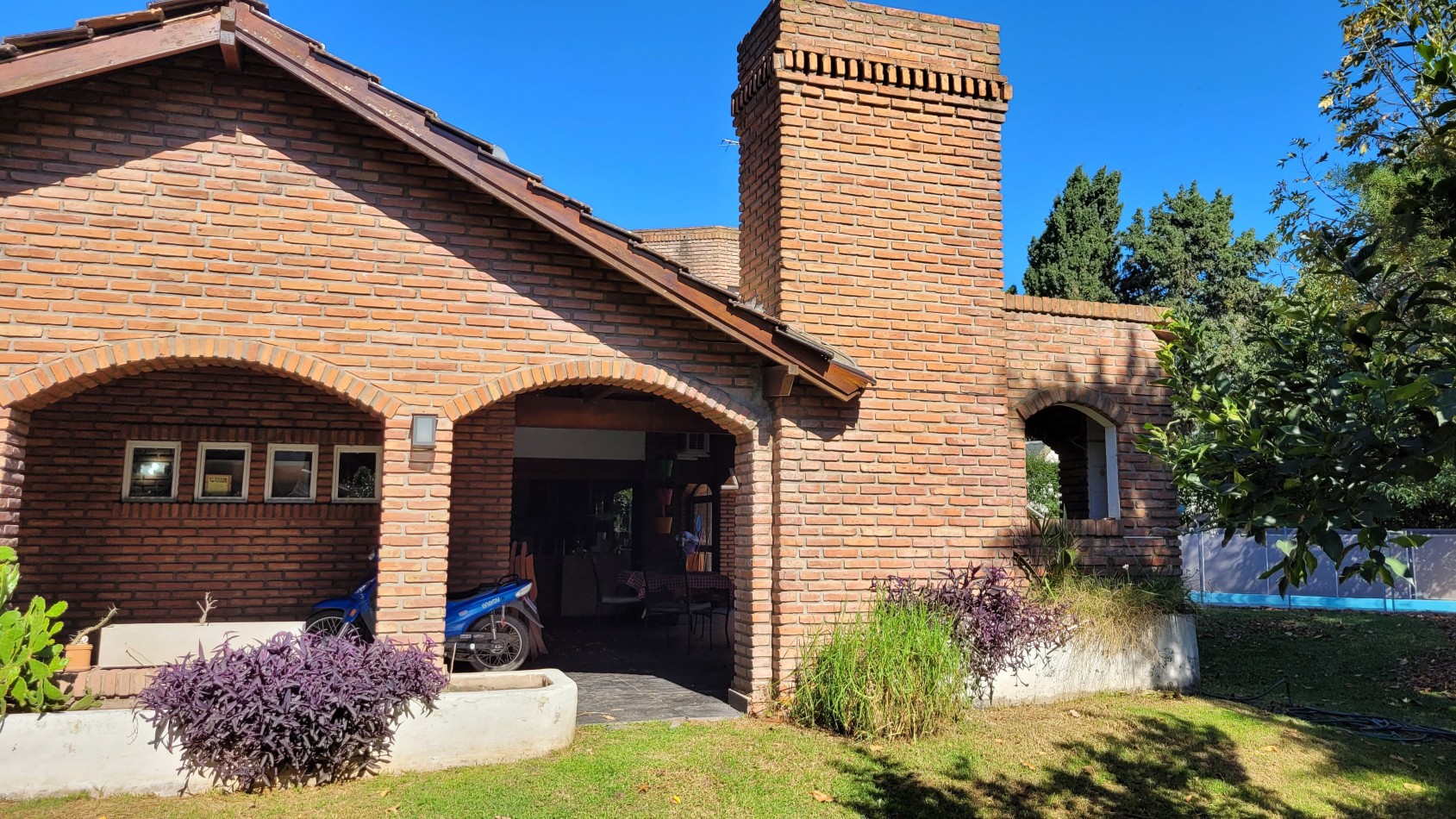 Casa a la venta en Country Las Lajas!