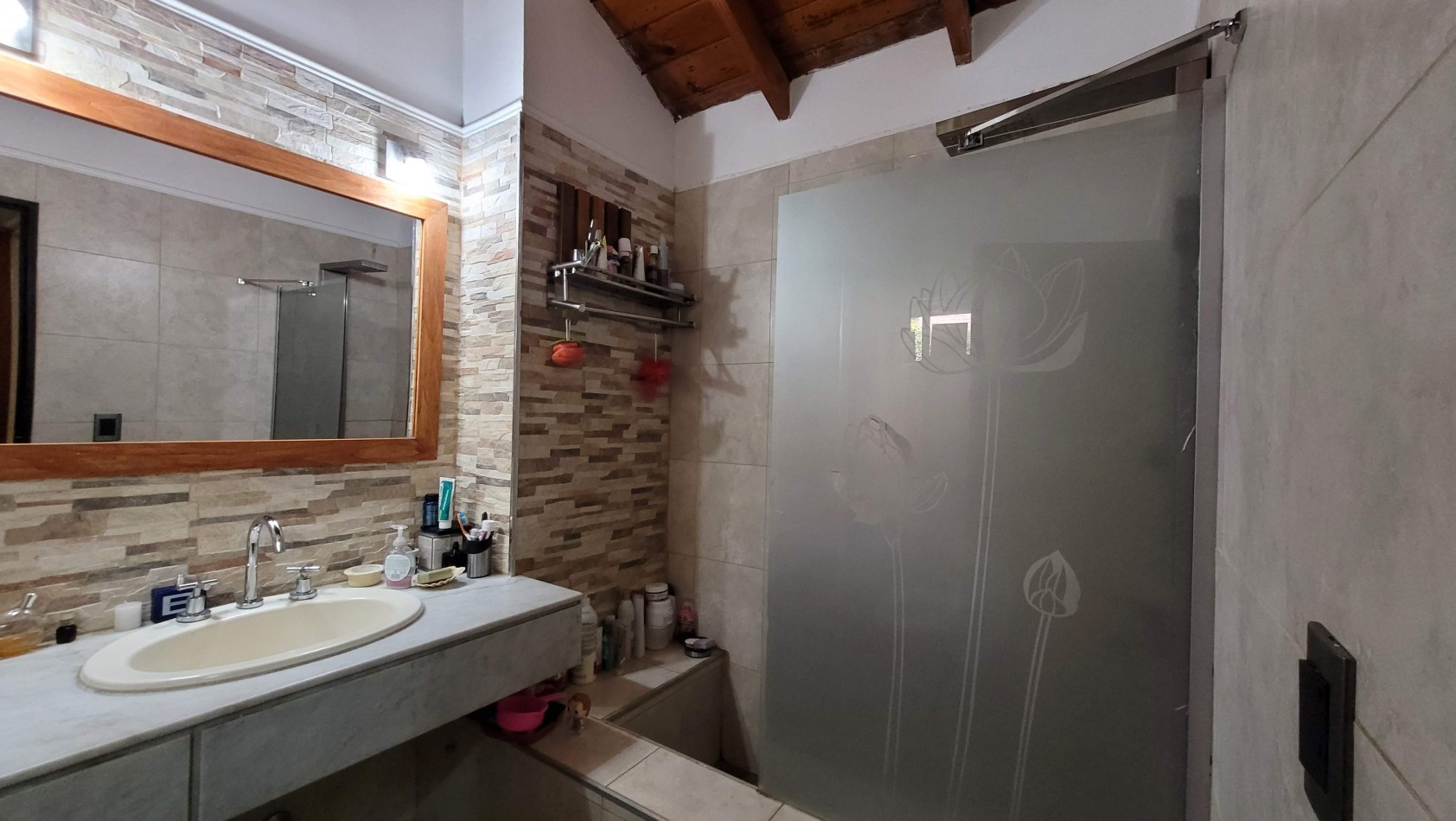 Casa a la venta en Country Las Lajas!