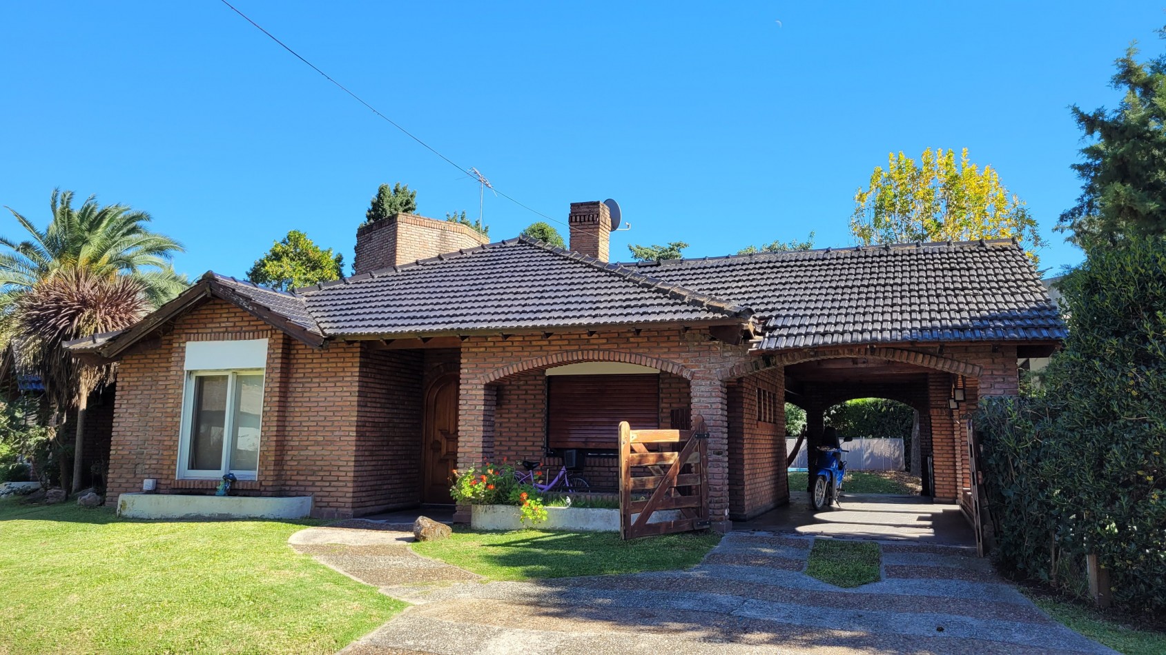 Casa a la venta en Country Las Lajas!