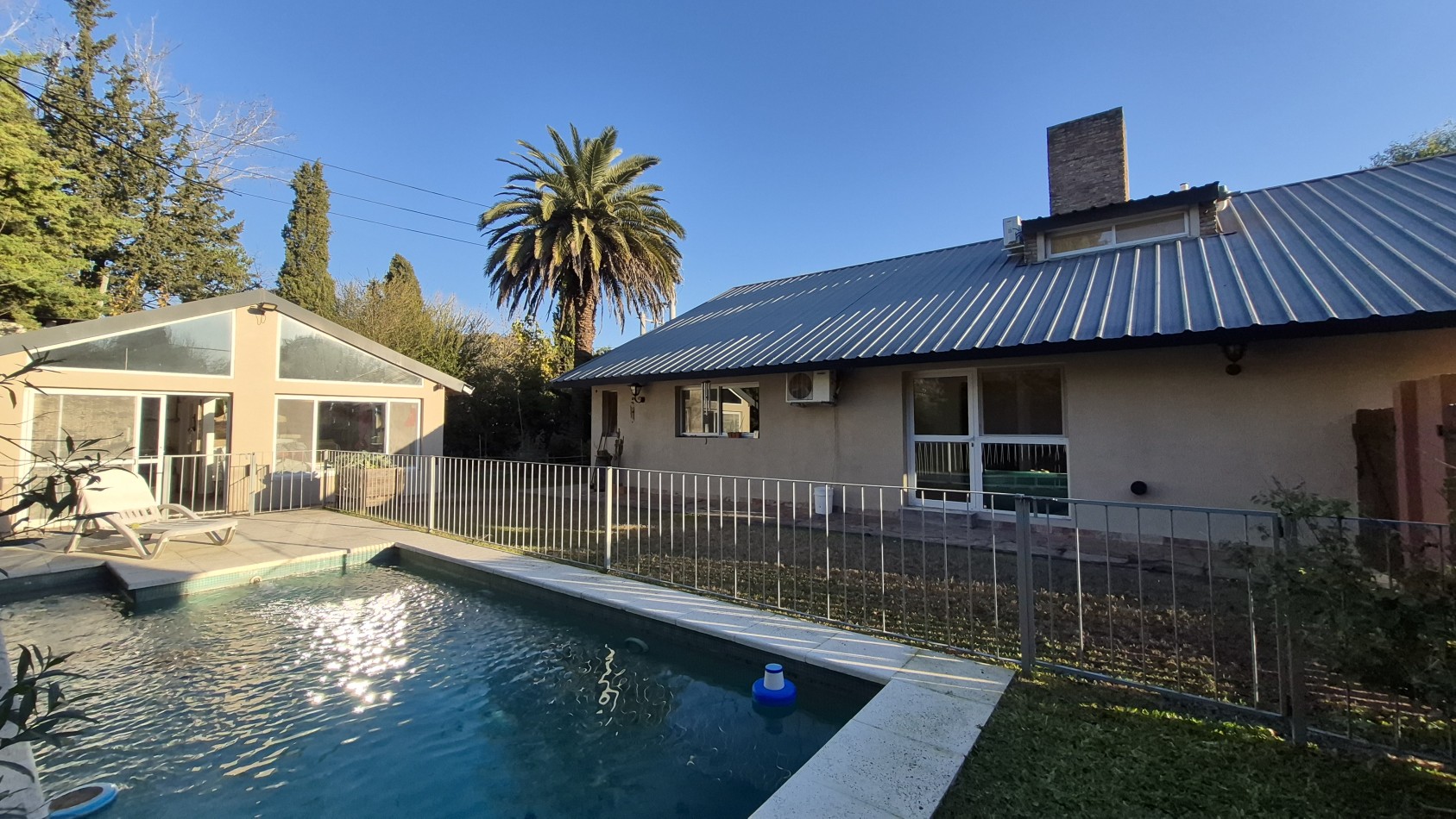 Casa a la venta en Country Las Lajas!