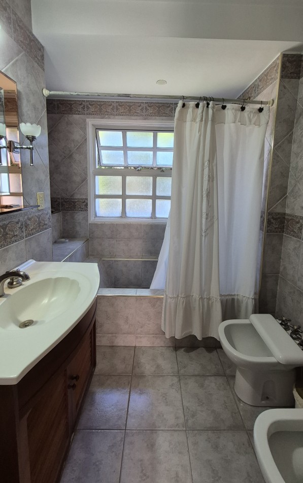 Casa en venta en Country Las Lajas - Ideal dos Familias