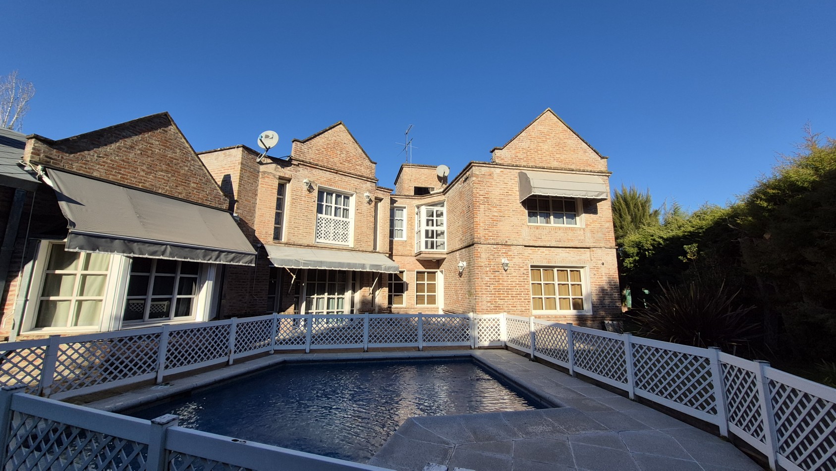 Casa en venta en Country Las Lajas - Ideal dos Familias