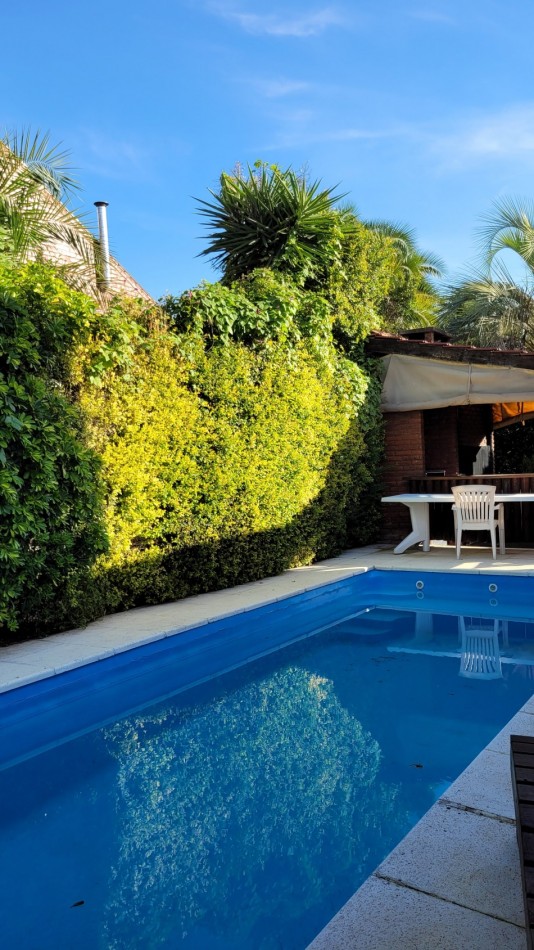 Casa a la venta en Country Las Lajas