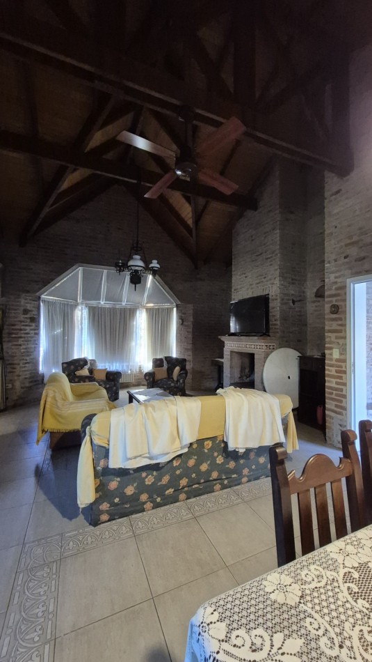 Casa en venta en Country Las Lajas - Ideal dos Familias