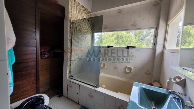 Casa a la venta en Country Las Lajas!