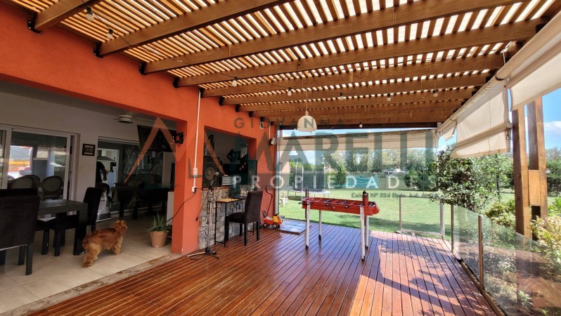 Casa a la venta en Comarcas de Lujan! - Santa Irene