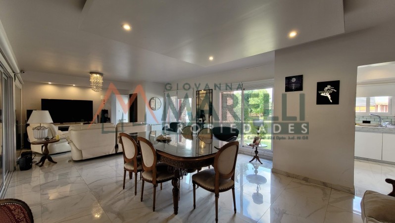 Casa a la venta en Comarcas de Lujan! - Santa Irene