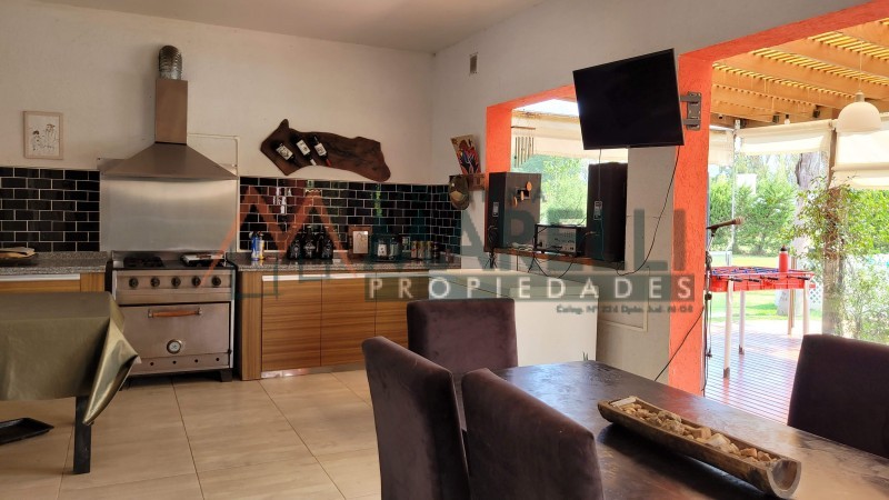 Casa a la venta en Comarcas de Lujan! - Santa Irene