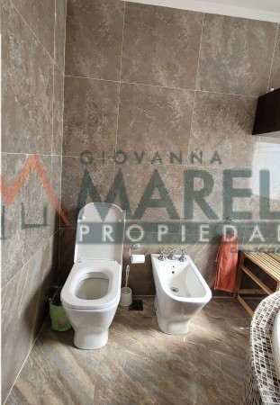 Casa a la venta en Comarcas de Lujan! - Santa Irene