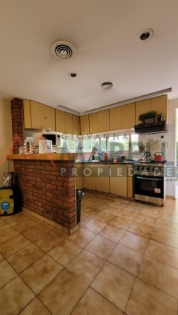 Casa a la venta en Country Las Lajas!