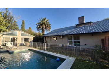 Casa a la venta en Country Las Lajas!